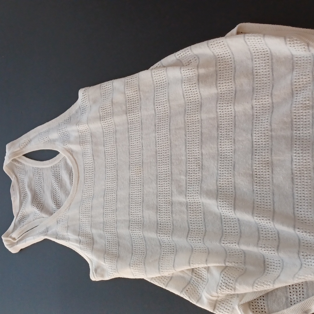 Athleta size small cream and grey (gray) racerback tank breathable fabric